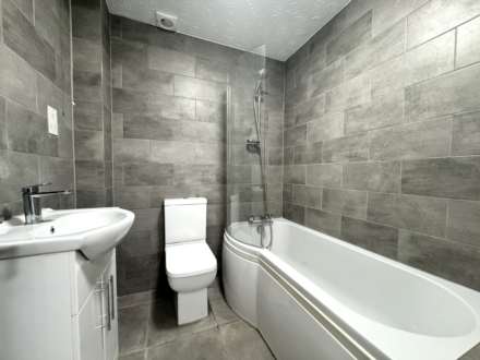 Canisp Close, Chadderton, Image 13