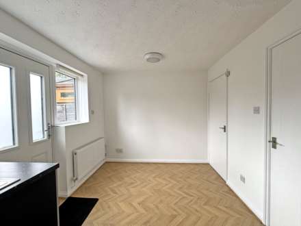 Canisp Close, Chadderton, Image 7