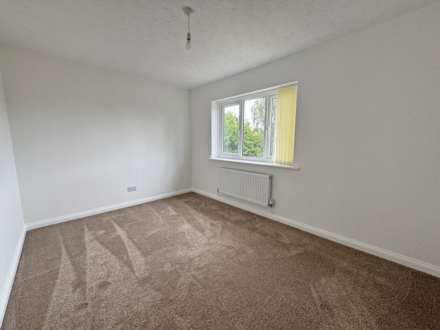 Canisp Close, Chadderton, Image 9