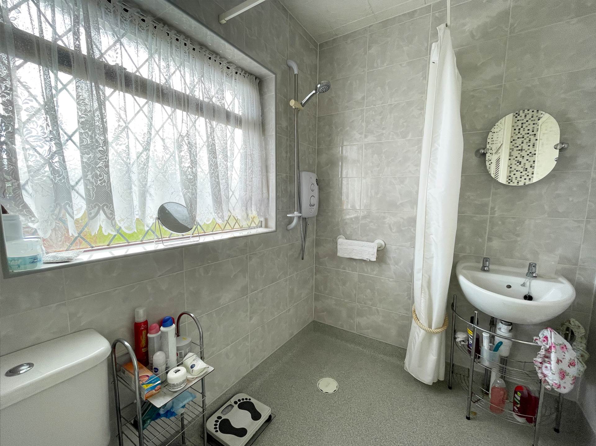 Avon Road, Shaw, Oldham, Image 8
