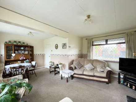Avon Road, Shaw, Oldham, Image 2