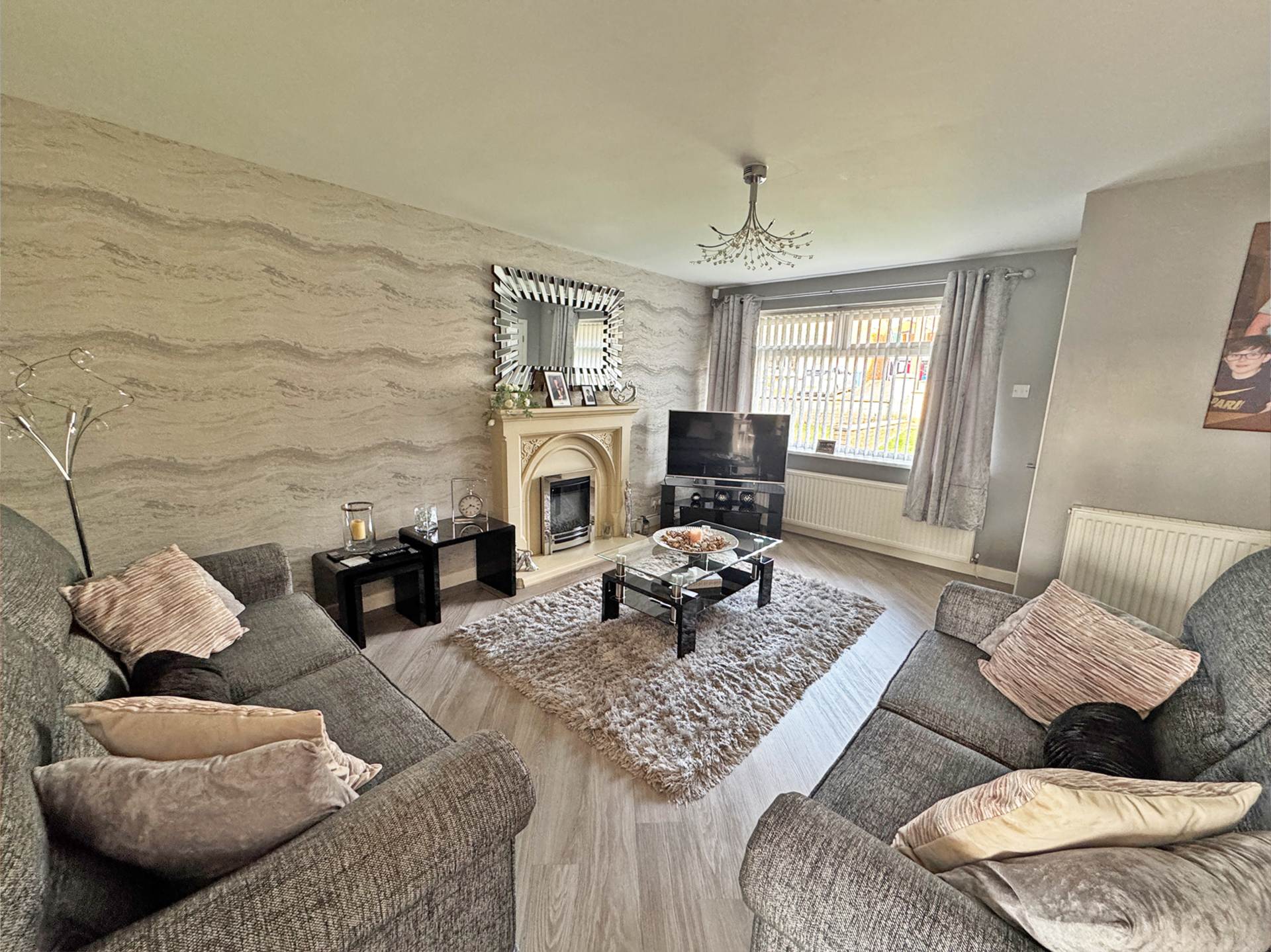 Helston Drive, Royton, Image 2