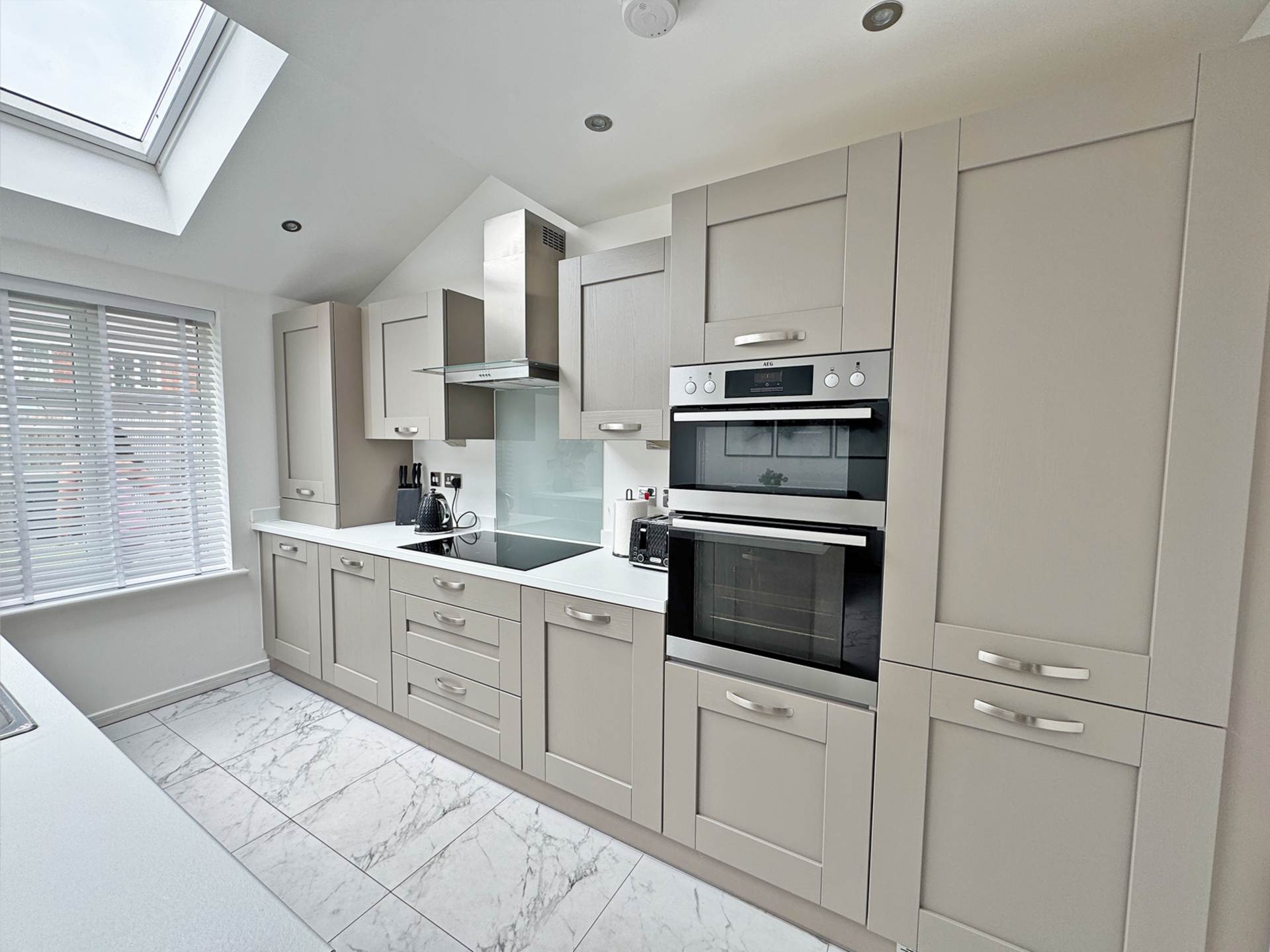 Long Meadow Avenue, Oldham, Image 10
