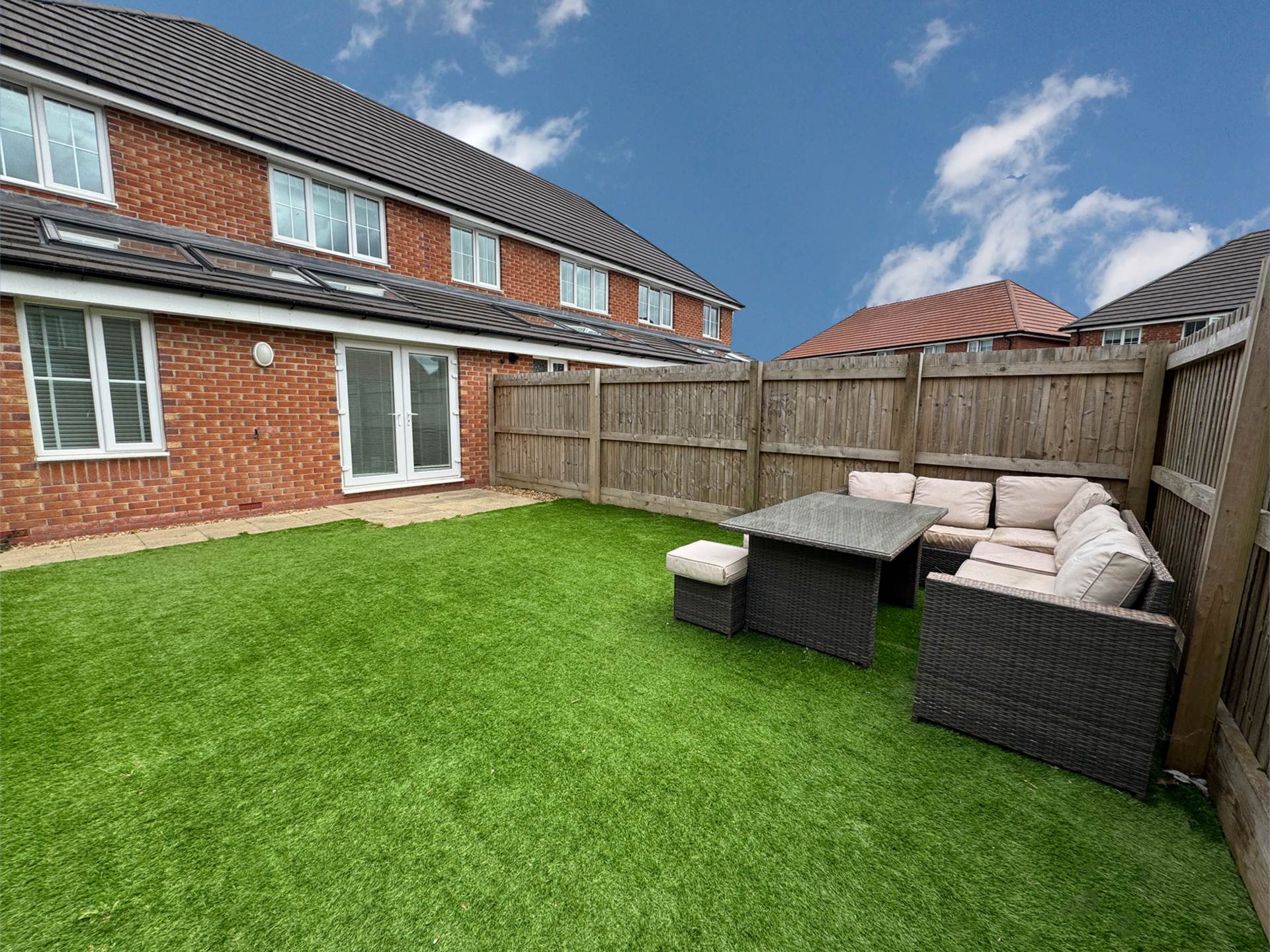 Long Meadow Avenue, Oldham, Image 14