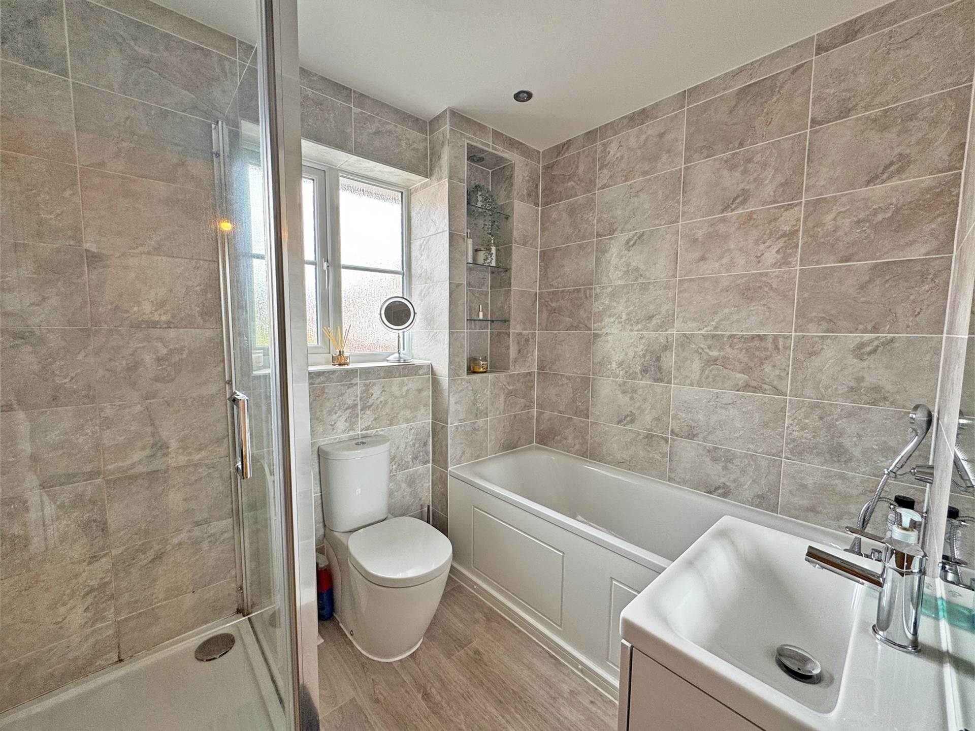 Long Meadow Avenue, Oldham, Image 7