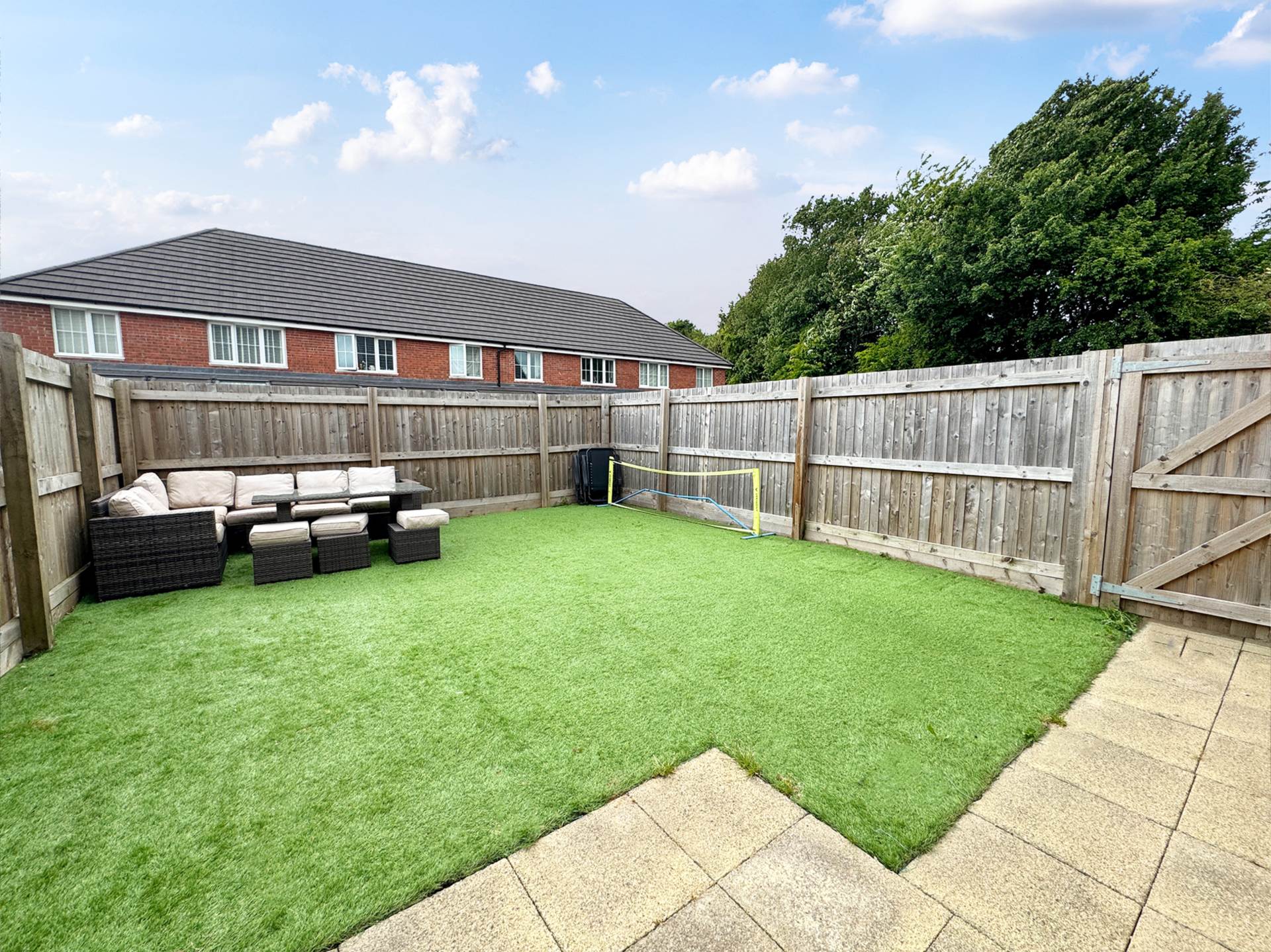 Long Meadow Avenue, Oldham, Image 9