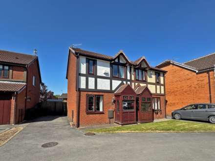 Miller Meadow Close, Shaw,  Oldham