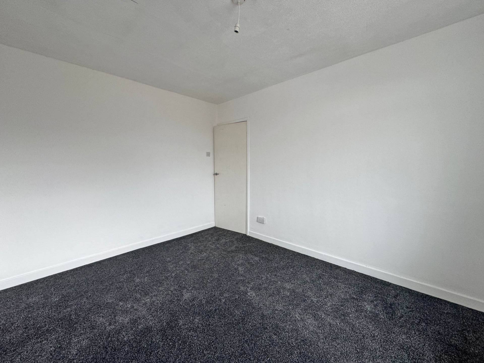 Sunfield Avenue, Moorside, Image 10