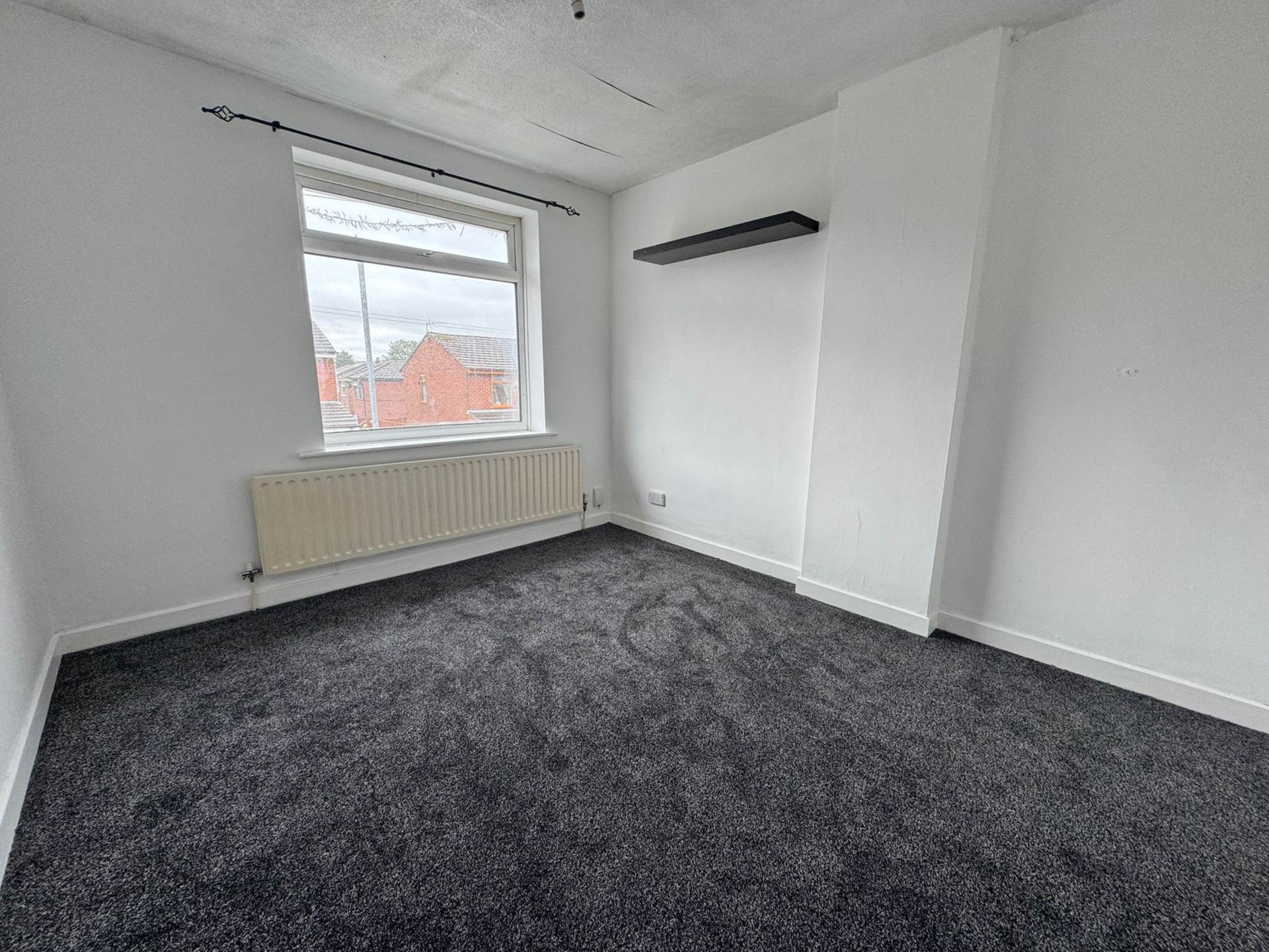 Sunfield Avenue, Moorside, Image 9