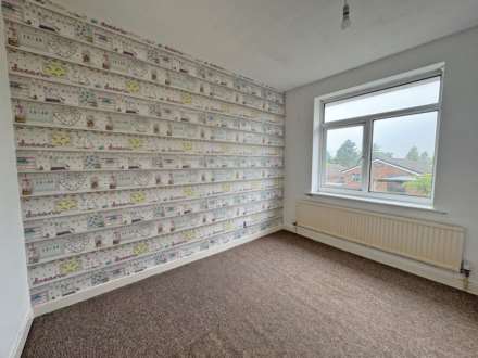 Sunfield Avenue, Moorside, Image 11