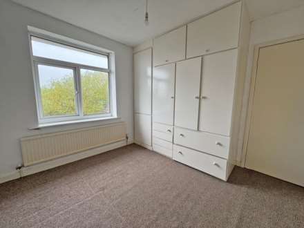 Sunfield Avenue, Moorside, Image 12