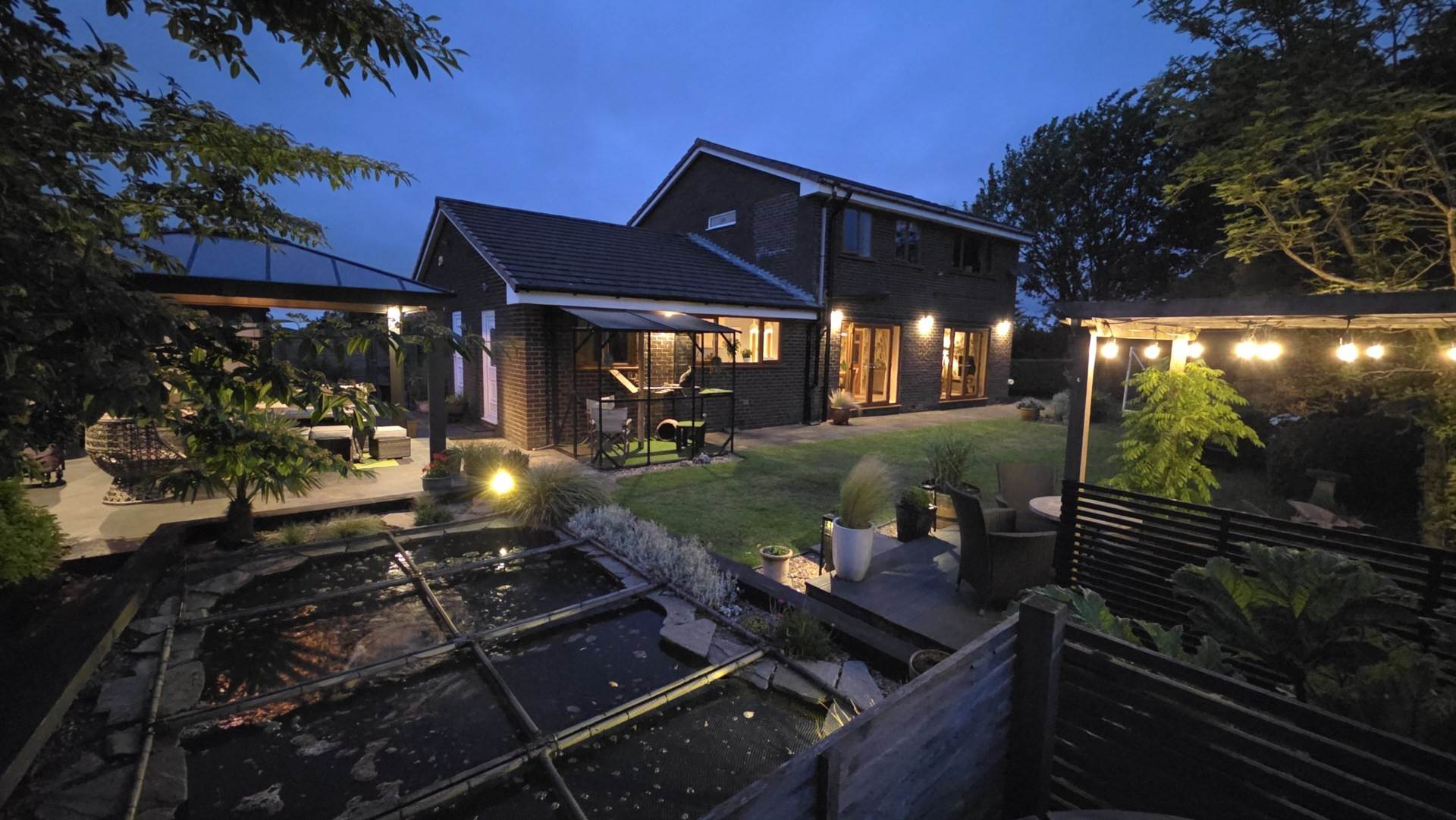 Harden Hills, Shaw, Oldham, Image 41