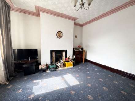 Shaw Road, Oldham, Image 2