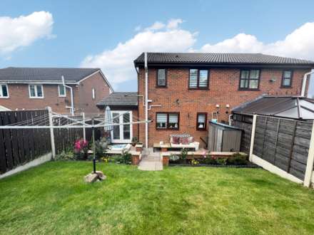 Leywell Drive, Moorside, Oldham, Image 15