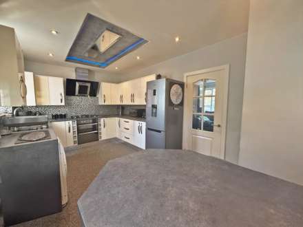 Crossley Street, Shaw,  Oldham, Image 4
