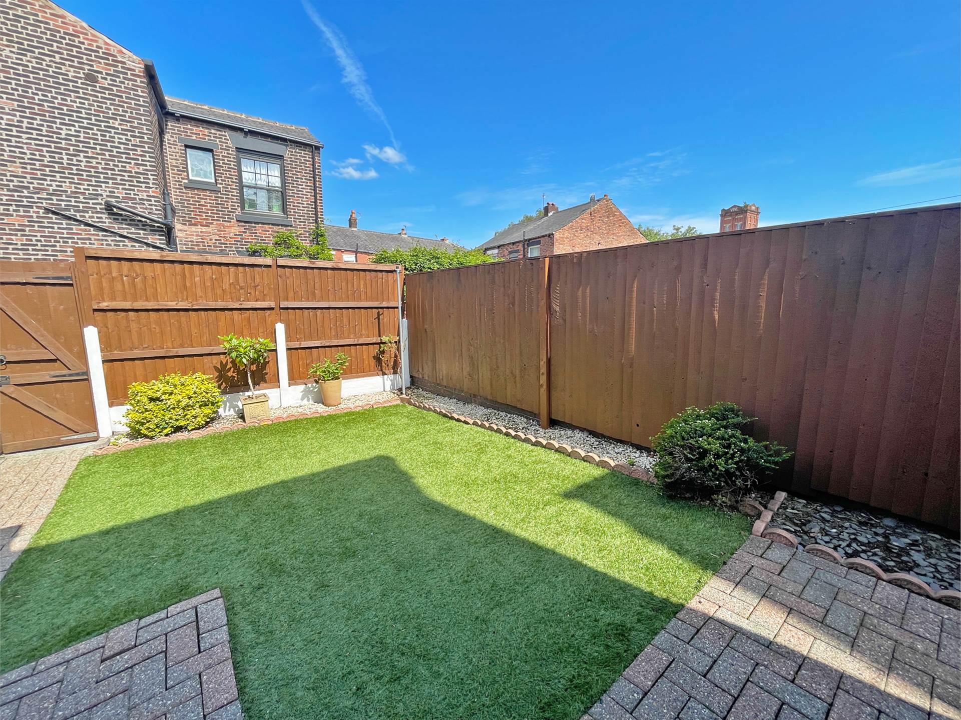 Rainshaw Street, Royton, Image 12
