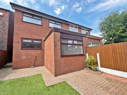 Rainshaw Street, Royton, Image 13