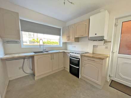 Rainshaw Street, Royton, Image 4