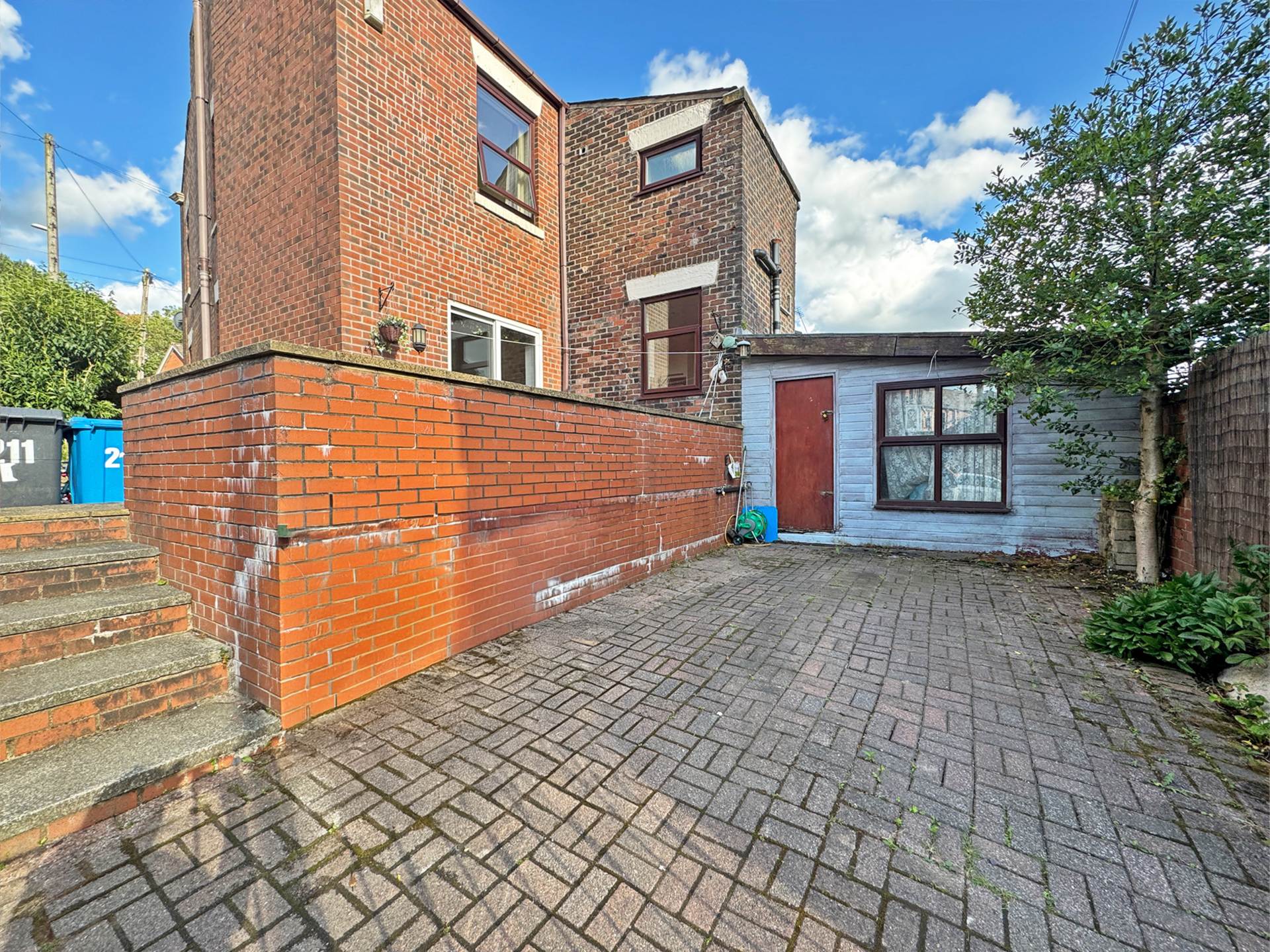 Stamford Road, Lees, Image 16