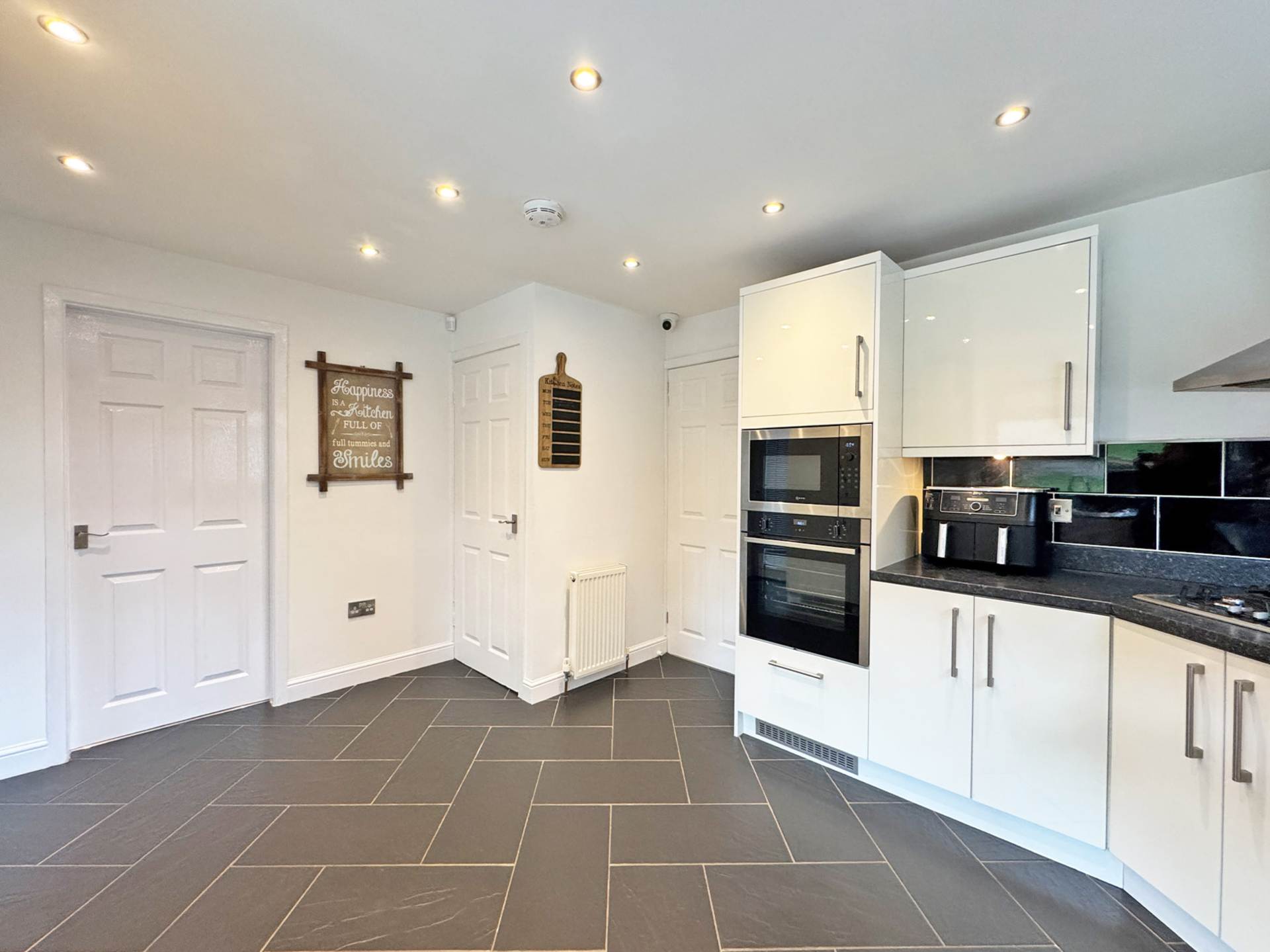Denbydale Way, Oldham, Image 6