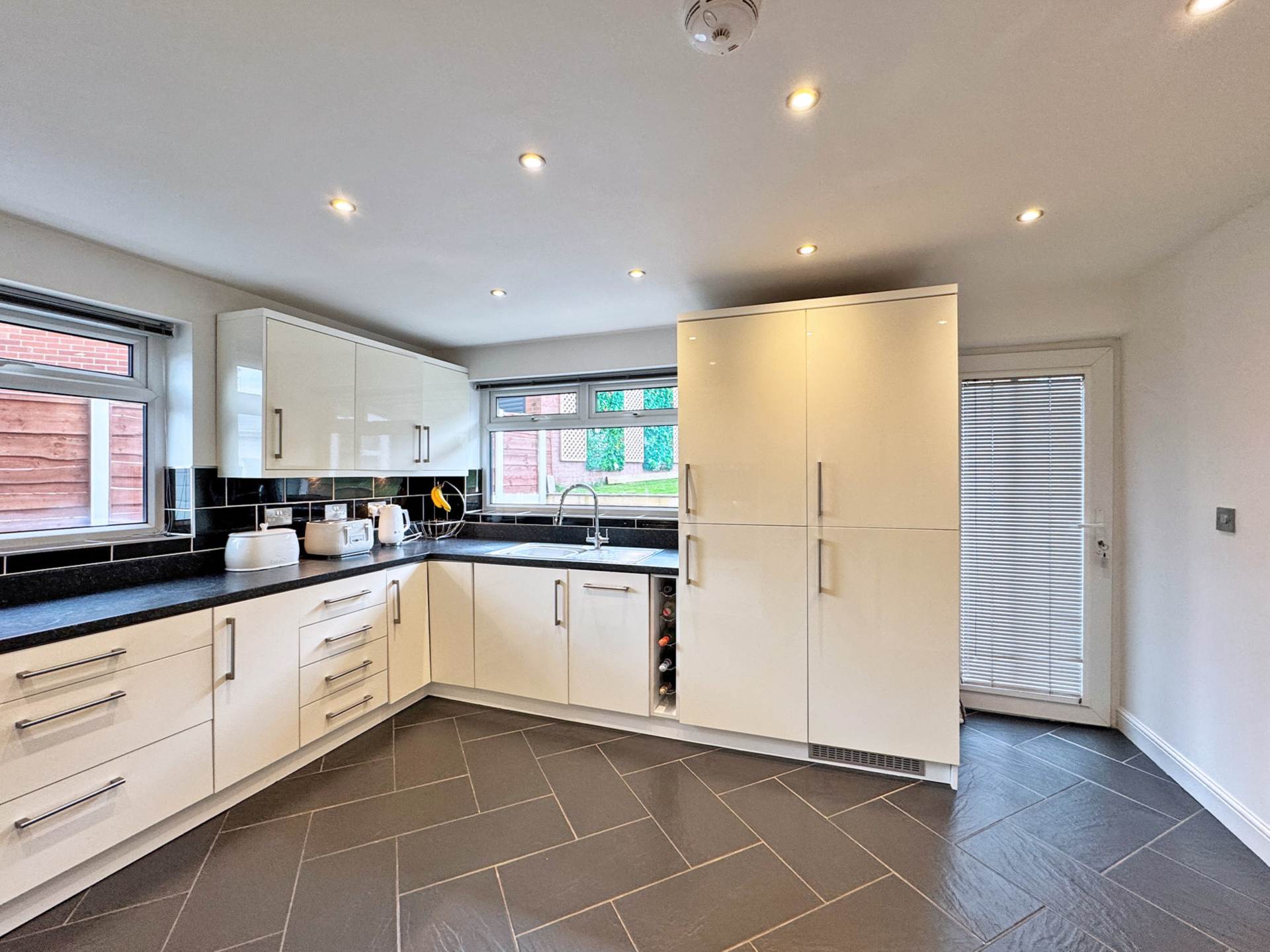 Denbydale Way, Oldham, Image 7