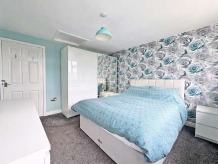 Denbydale Way, Oldham, Image 12