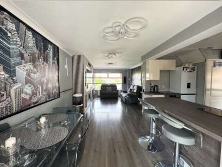 Oak Avenue, Royton, Image 17