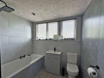 Oak Avenue, Royton, Image 7