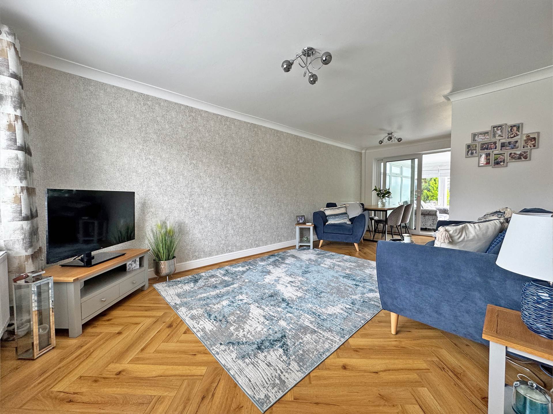 Penthorpe Drive, Royton, Image 3