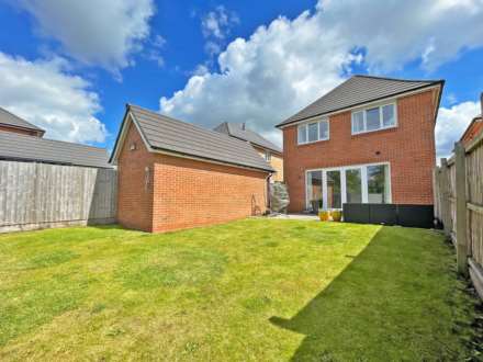 Campion Drive, Oldham, Image 21