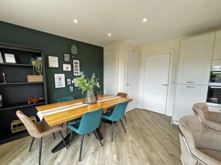Campion Drive, Oldham, Image 9