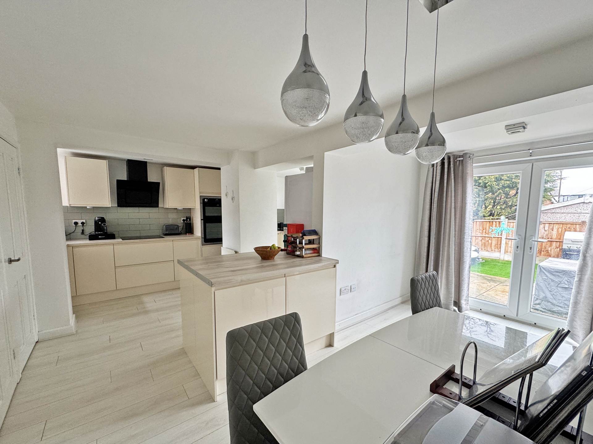 Helston Drive, Royton, Oldham, Image 4