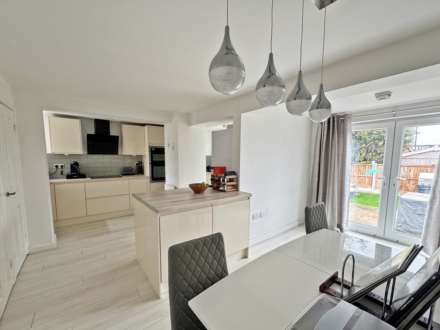 Helston Drive, Royton, Oldham, Image 4