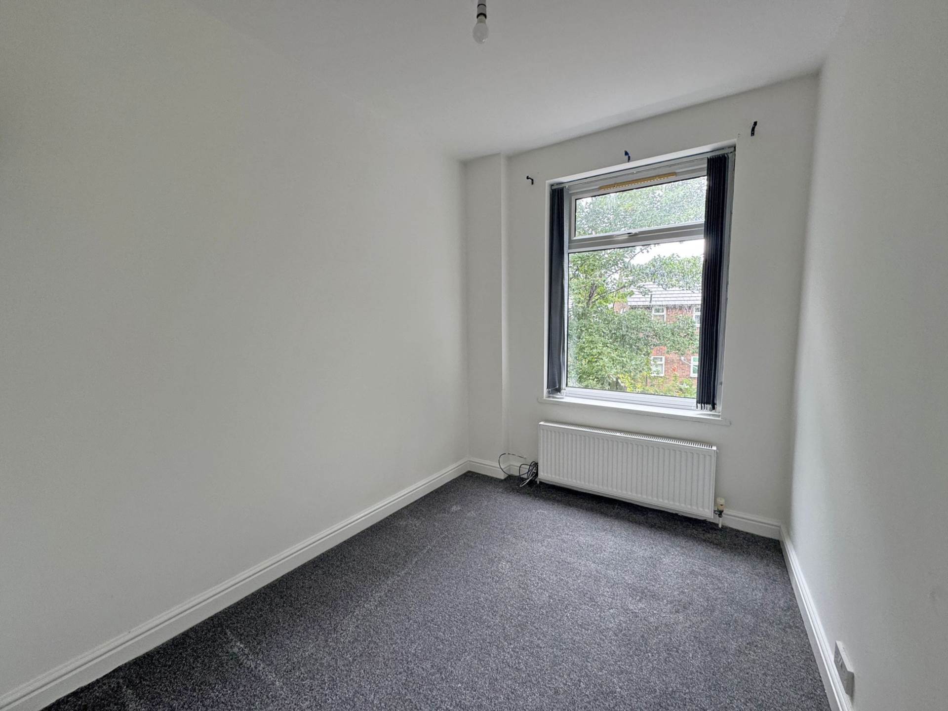 Adlington Street, Waterhead, Image 9