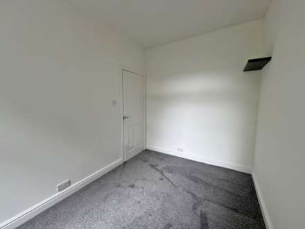 Adlington Street, Waterhead, Image 10