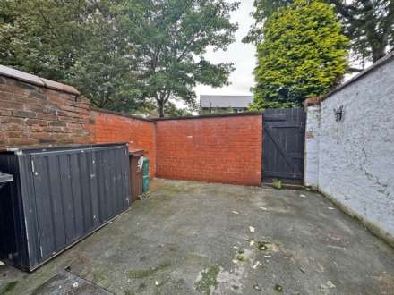 Adlington Street, Waterhead, Image 12
