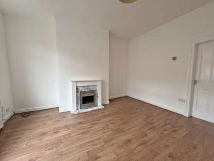 Adlington Street, Waterhead, Image 2