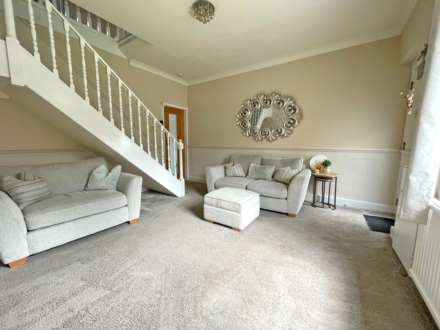 Chew Valley Road, Greenfield, Image 3