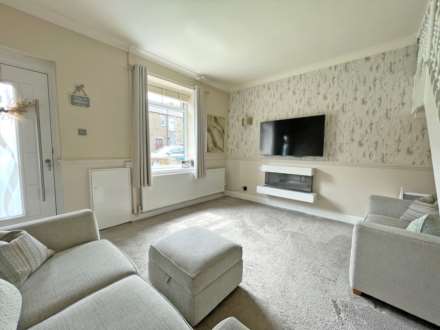 Chew Valley Road, Greenfield, Image 4