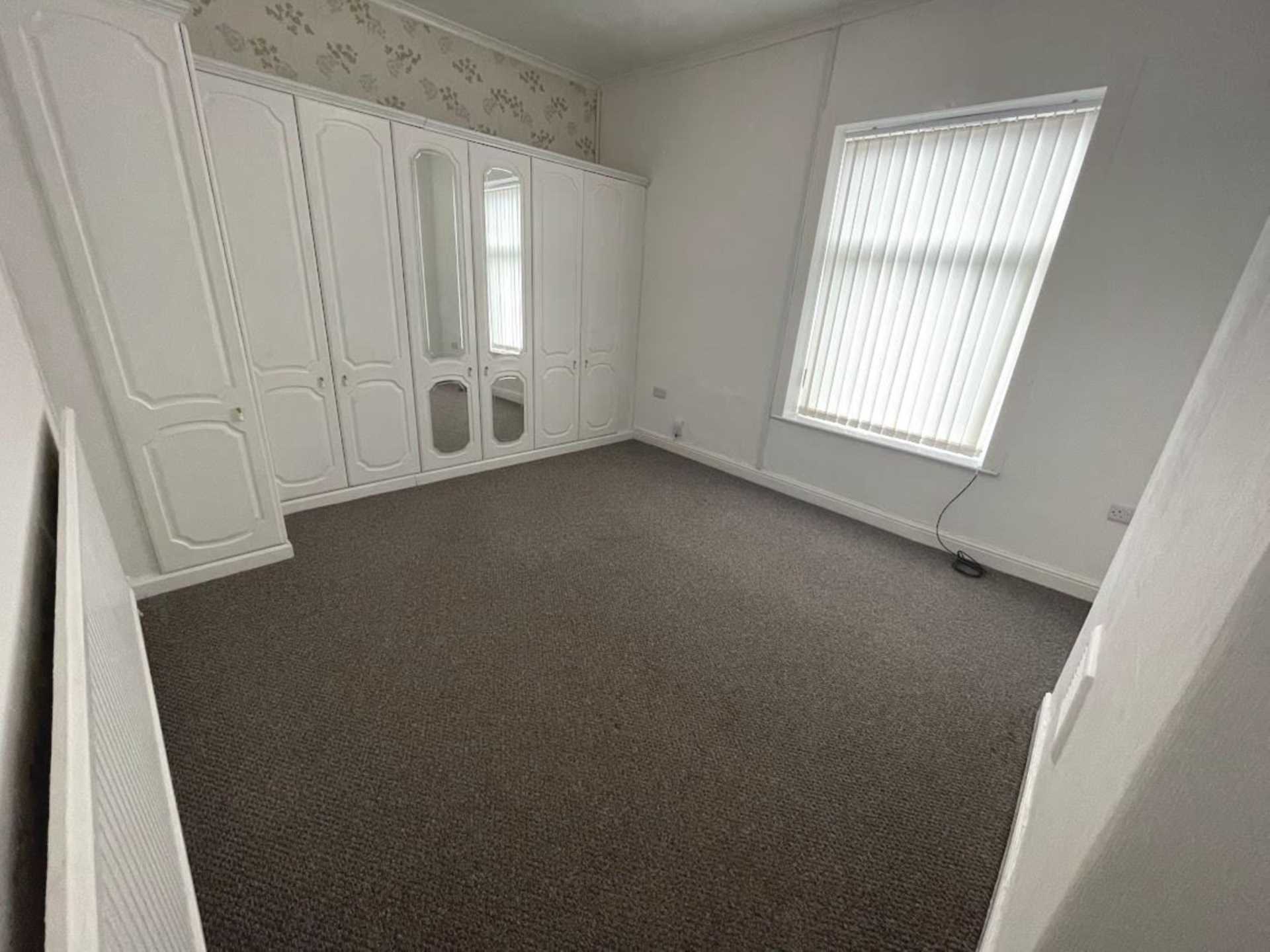 London Road, Derker, Image 12