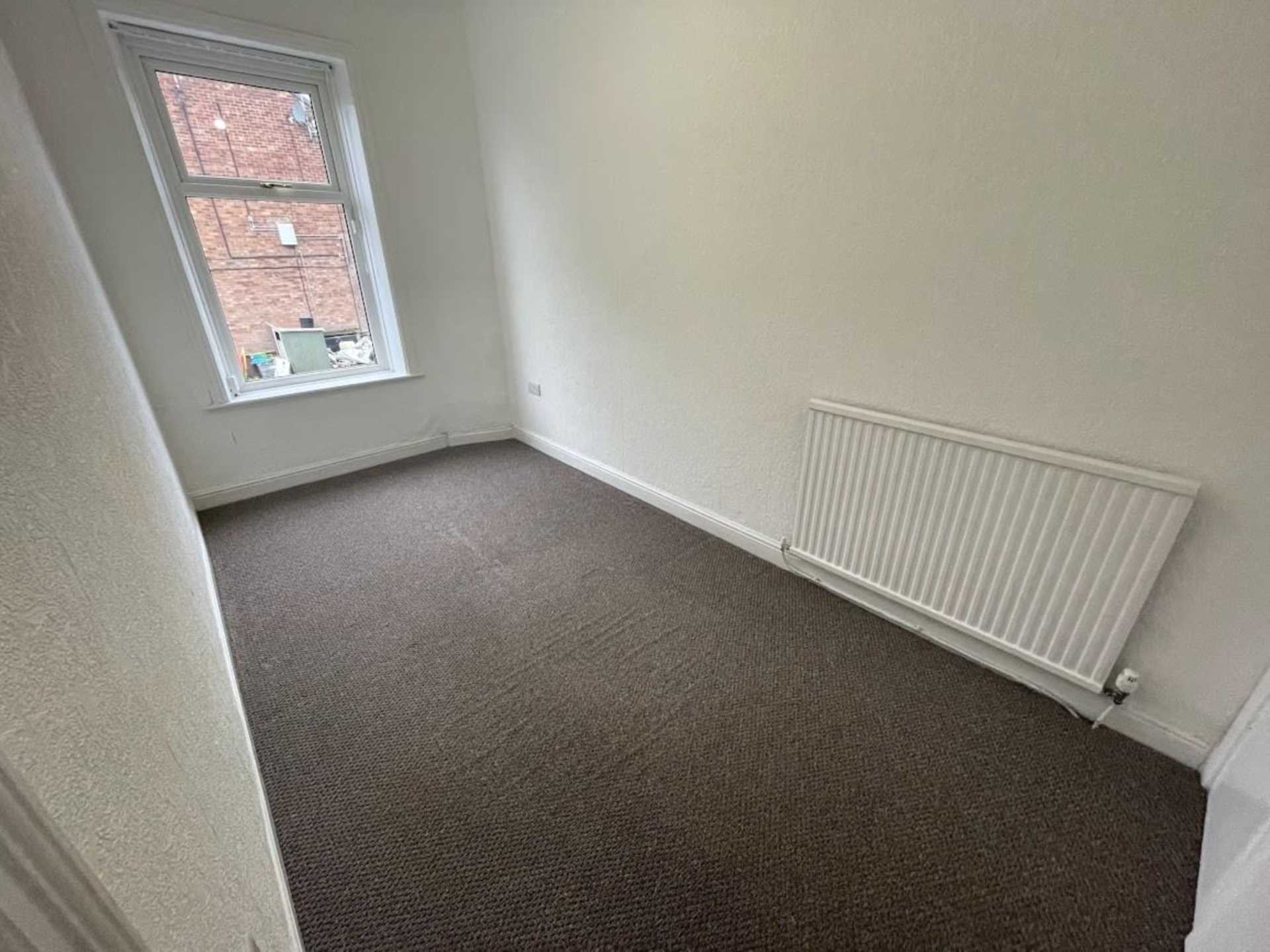London Road, Derker, Image 15