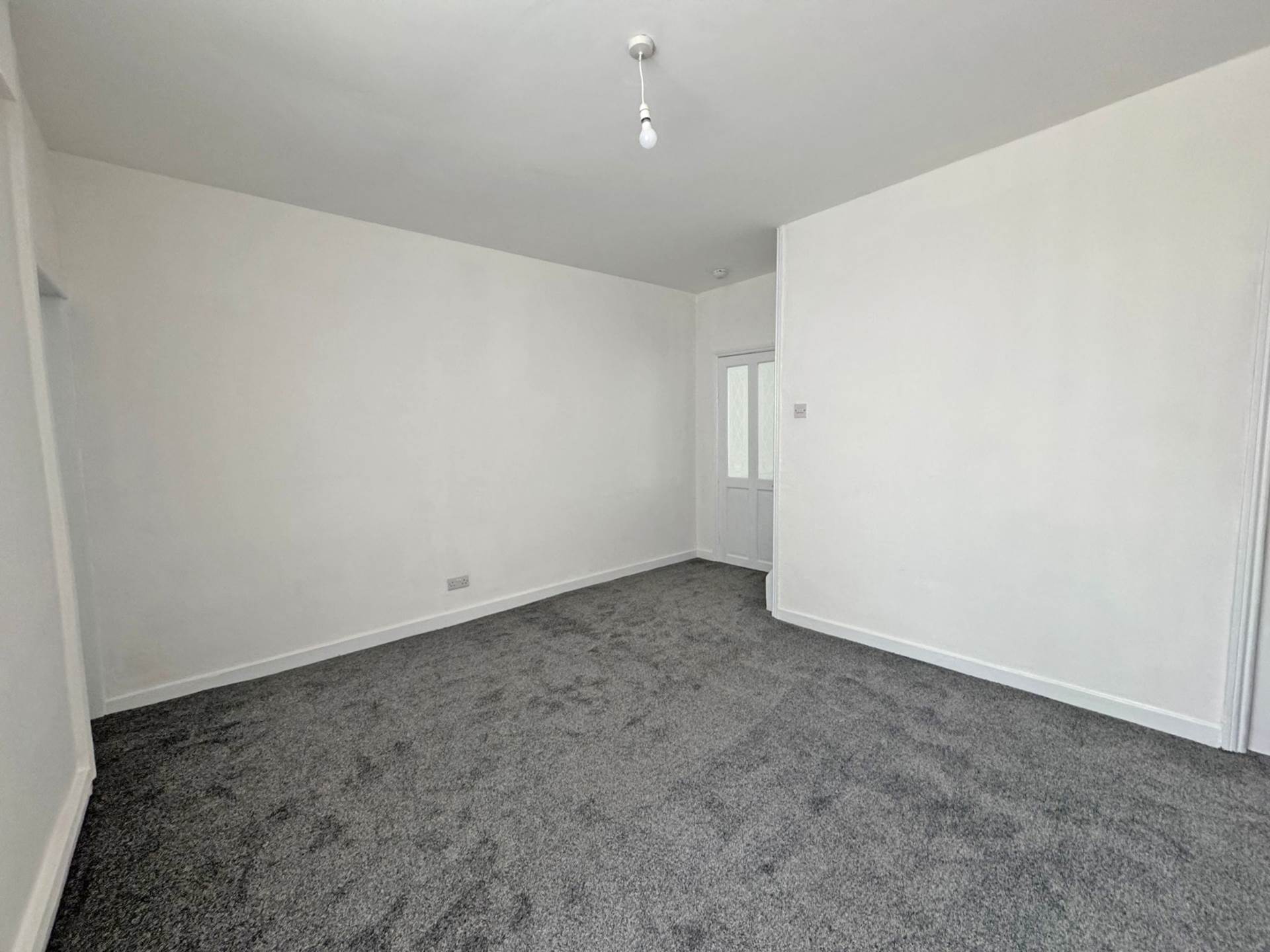 Charles Street, Royton, Image 4