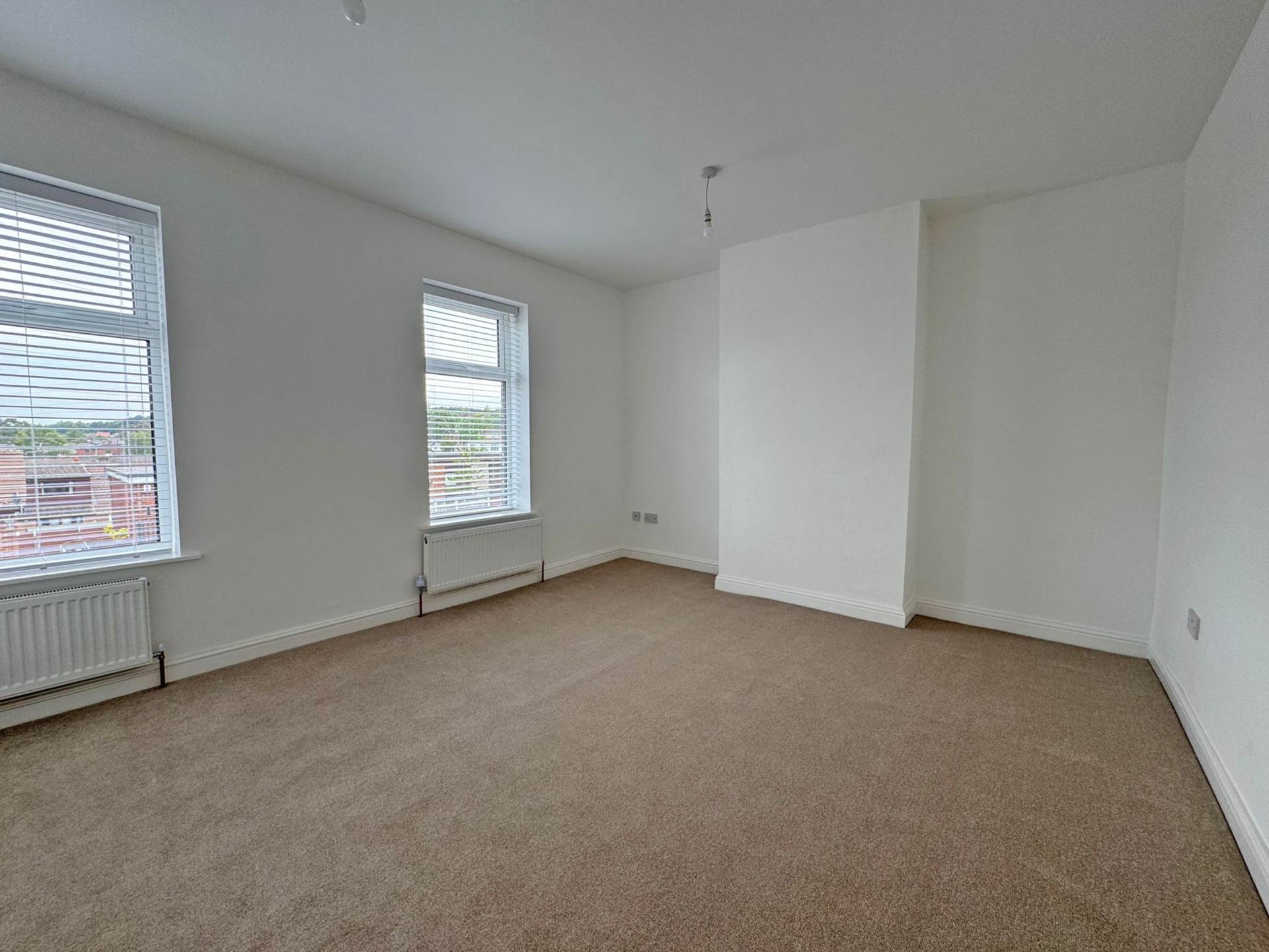 Rochdale Road, Royton, Image 12