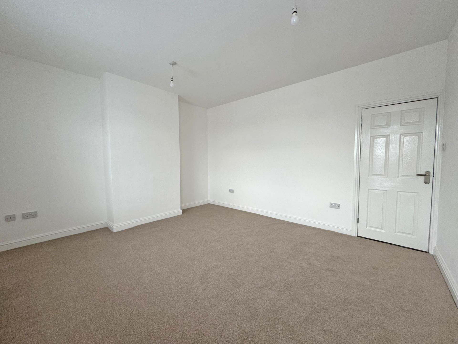 Rochdale Road, Royton, Image 14