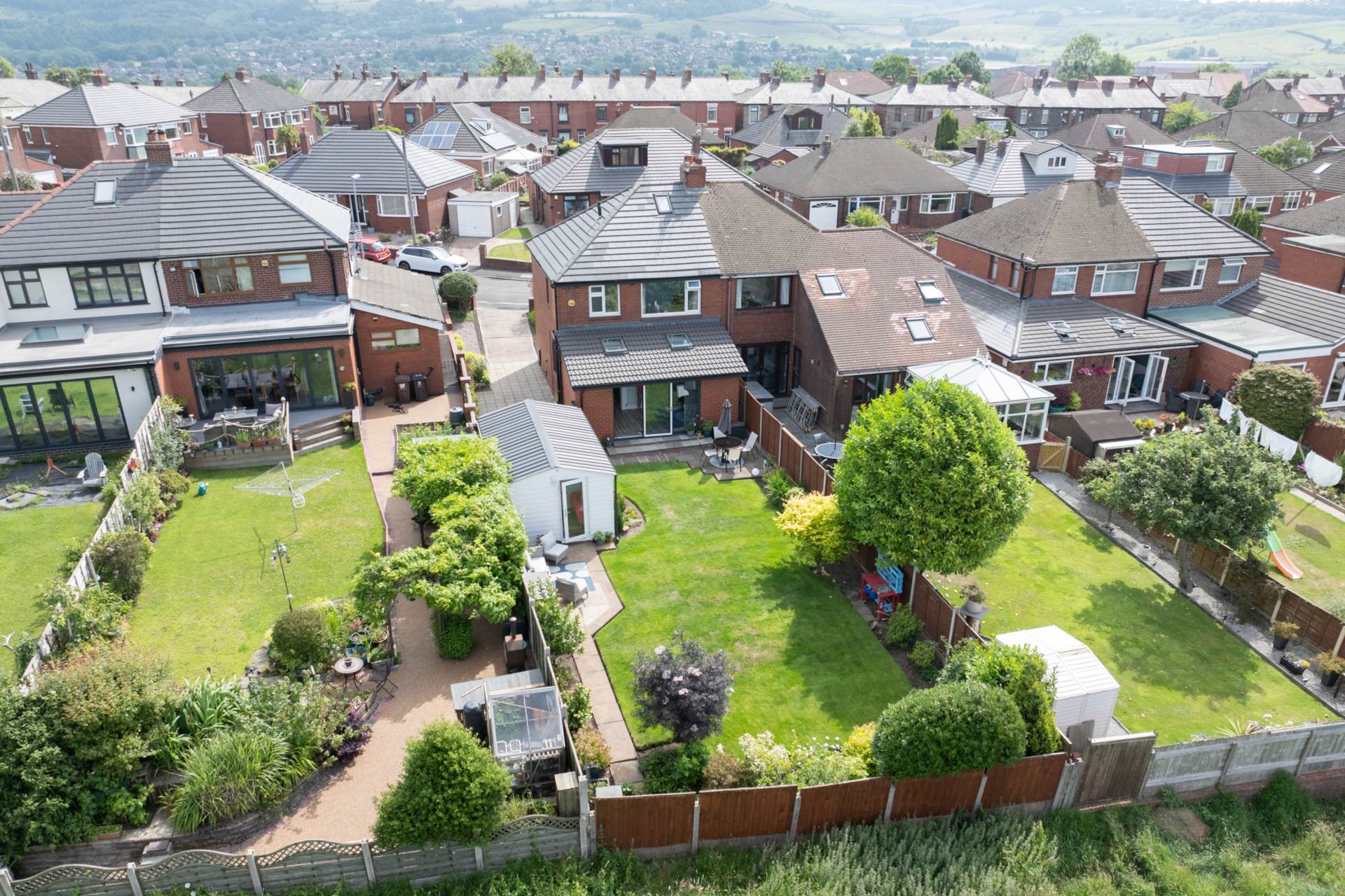 Manor Road, Shaw, Image 23