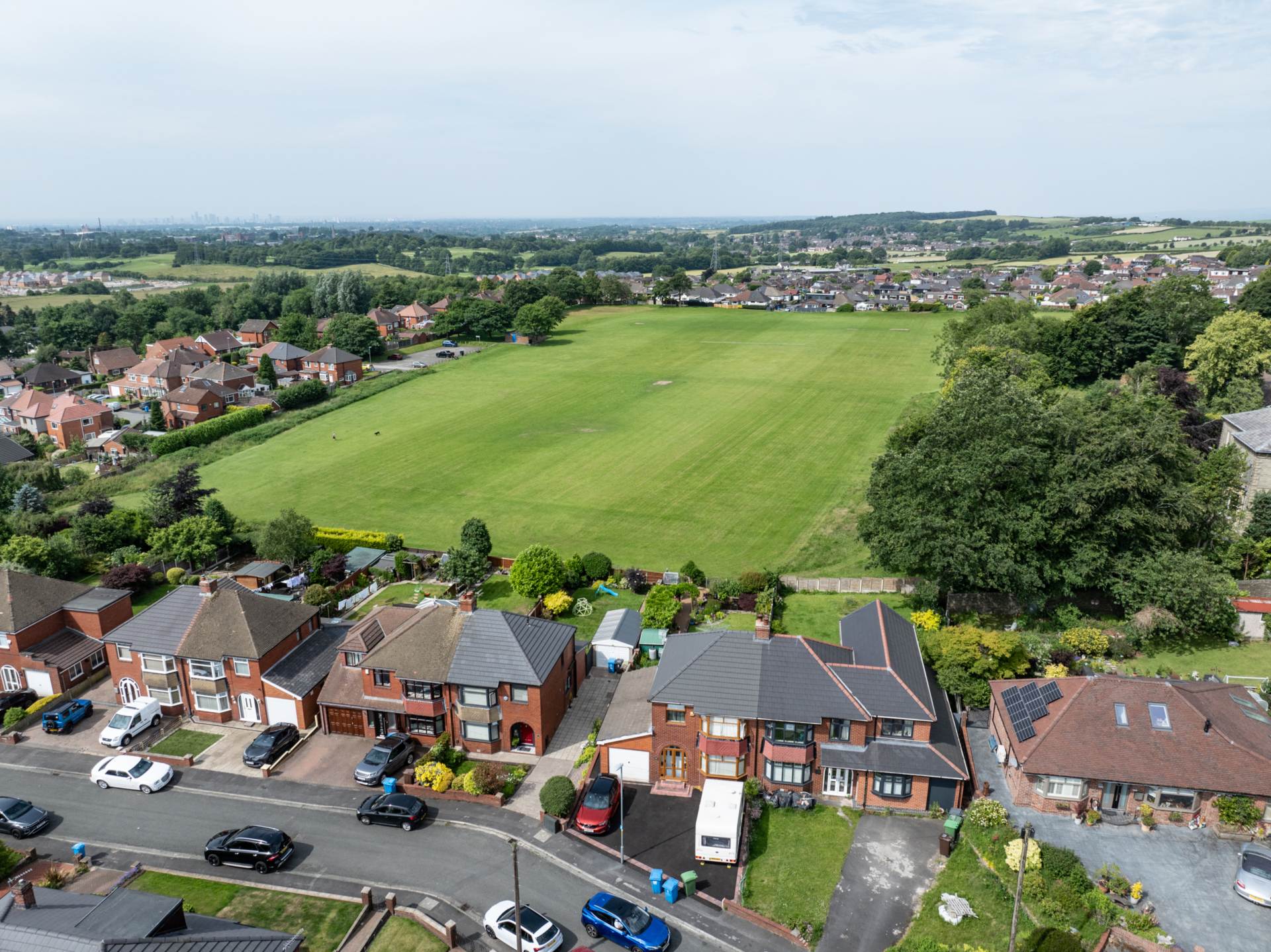 Manor Road, Shaw, Image 24