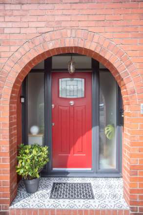 Manor Road, Shaw, Image 20