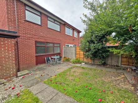 Old Lane, Chadderton, Image 17