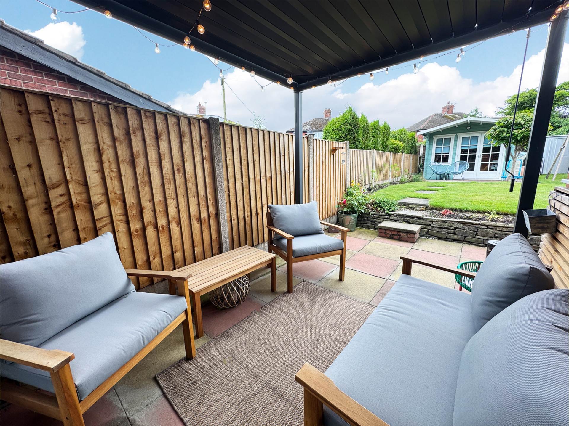 Longfield Road, Shaw, Image 16