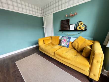 Longfield Road, Shaw, Image 12